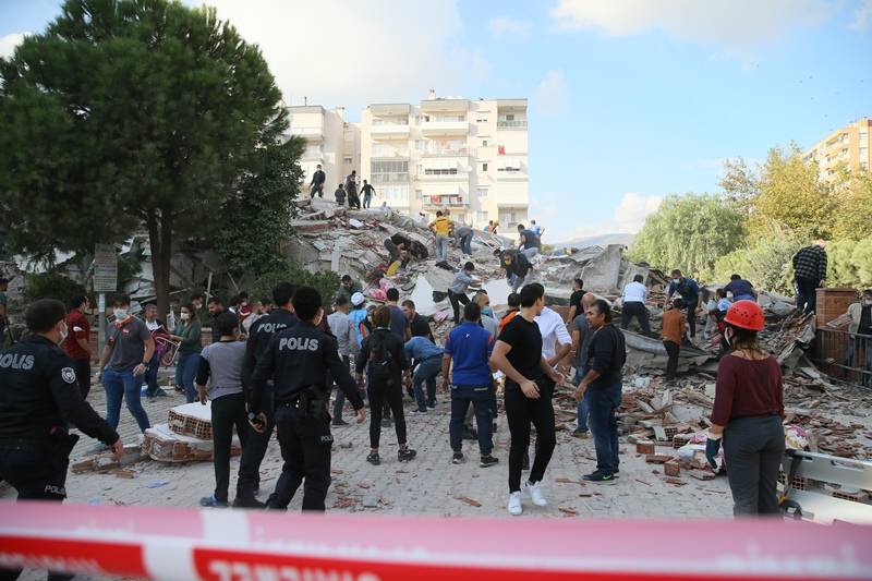 İzmir'de deprem 94