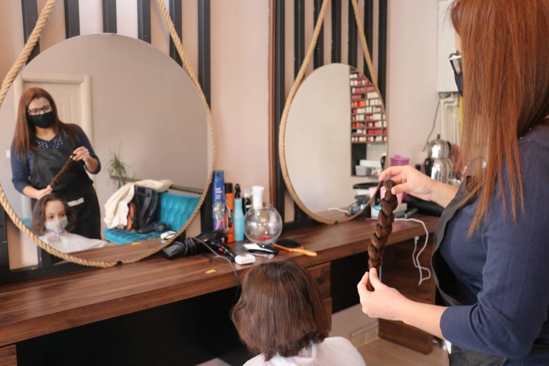 11 yaşındaki Ece, saçlarını lösemili kız çocukları için bağışladı 4