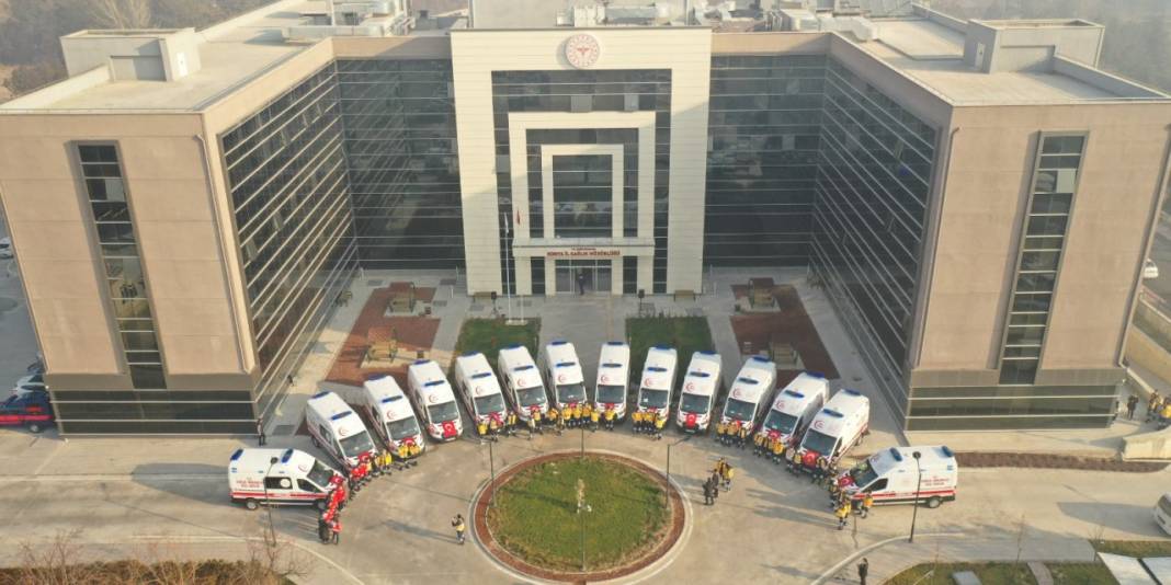 Konya İl Sağlık Müdürlüğüne 14 yeni ambulans tahsis edildi 1