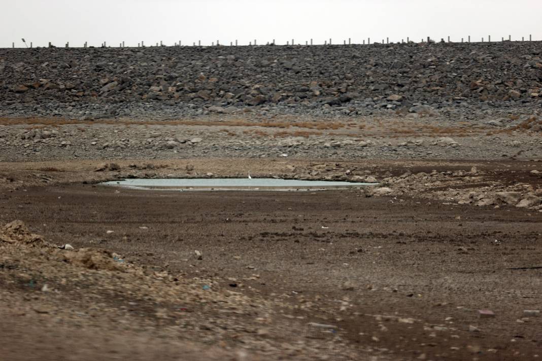 Suları çekilen May Barajı, kuraklığın boyutunu gözler önüne seriyor 2