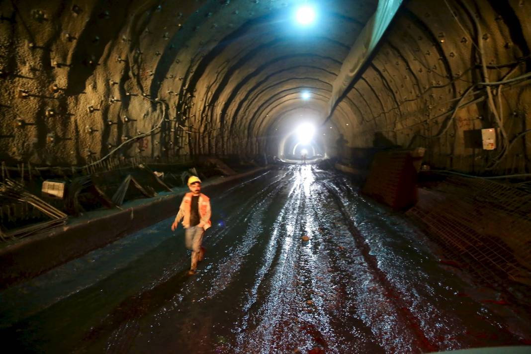 Antalya-Konya arasındaki Demirkapı Tüneli'nin 2022 sonunda hizmete girmesi hedefleniyor 1