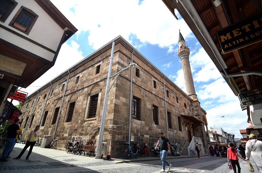 Selçuklu mimarisinin kalbi Konya, kültür varlıklarıyla turistlerin ilgisini çekiyor 16