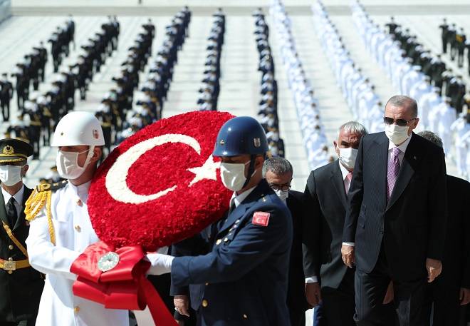 Cumhurbaşkanı Erdoğan başkanlığındaki devlet erkanı, Anıtkabir'i ziyaret etti 3