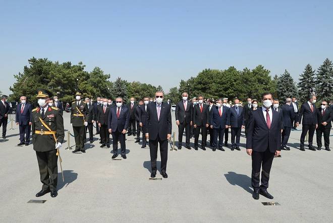 Cumhurbaşkanı Erdoğan başkanlığındaki devlet erkanı, Anıtkabir'i ziyaret etti 9