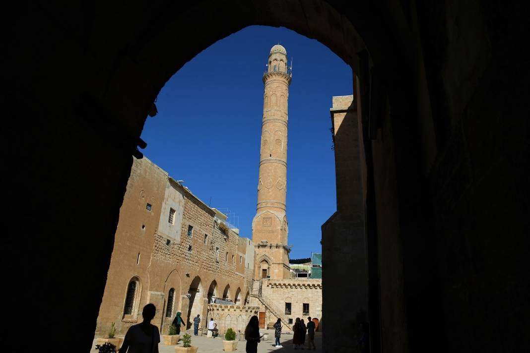 845 yıllık Mardin Ulu Cami'nin duvarındaki "Vergi Muafiyet Kitabesi" ilgi görüyor 7