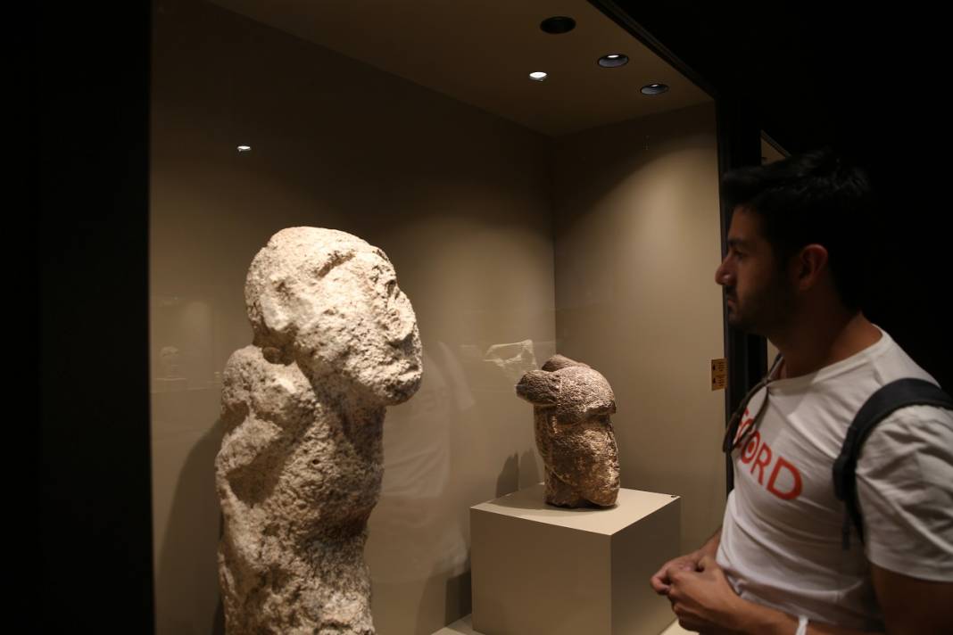 Karahantepe'deki buluntular, Şanlıurfa Arkeoloji Müzesi'ne ilgiyi artırdı 4