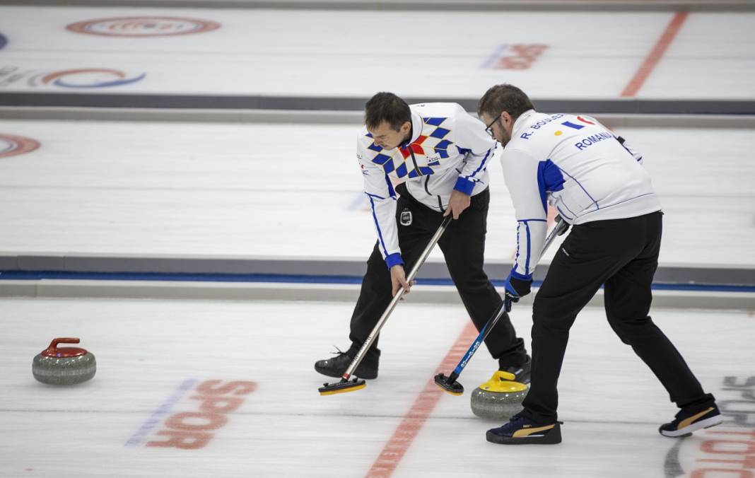 Curling: 2022 Kış Olimpiyat Oyunları ön eleme müsabakaları 13