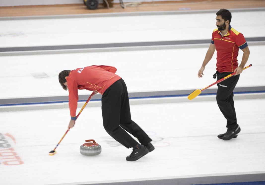 Curling: 2022 Kış Olimpiyat Oyunları ön eleme müsabakaları 14
