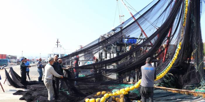 Karadenizli balıkçılar Marmara'da "lüfer" peşinde