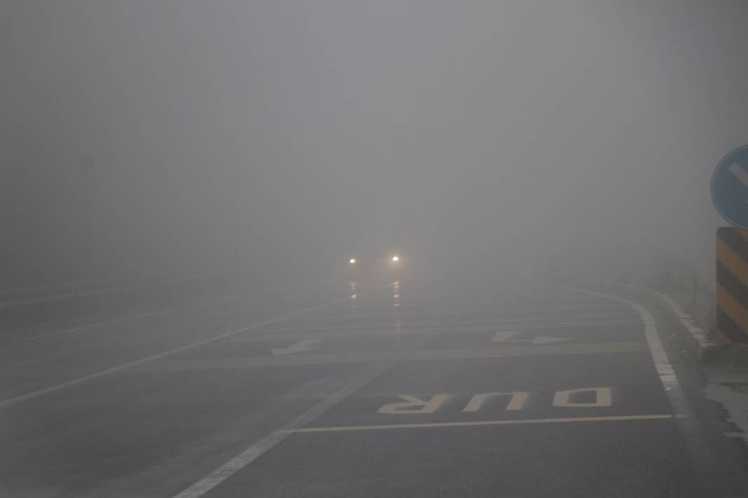 Bolu Dağı'nda sağanak ve yoğun sis ulaşımı etkiliyor 2