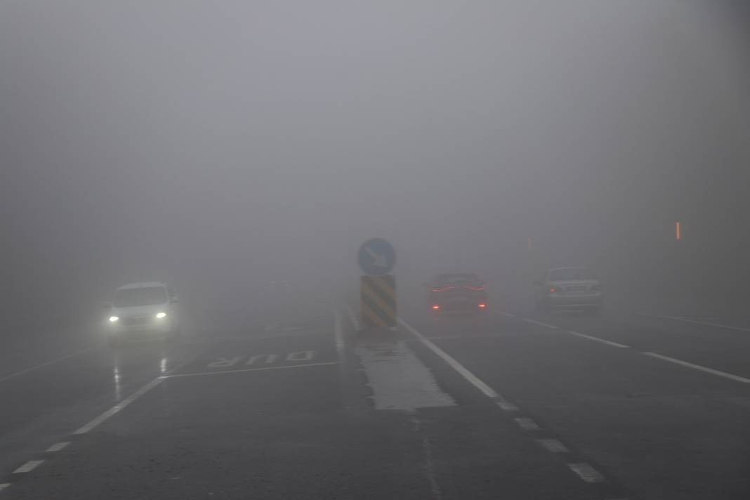 Bolu Dağı'nda sağanak ve yoğun sis ulaşımı etkiliyor 5
