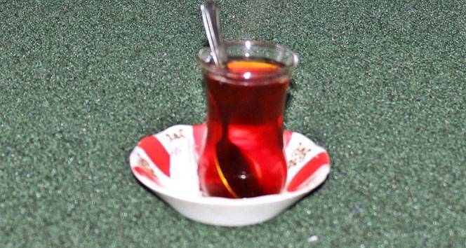 Sallama çayı atmayıp bahçeye gömdü! Nedeni belli olunca herkes şaşırdı 2