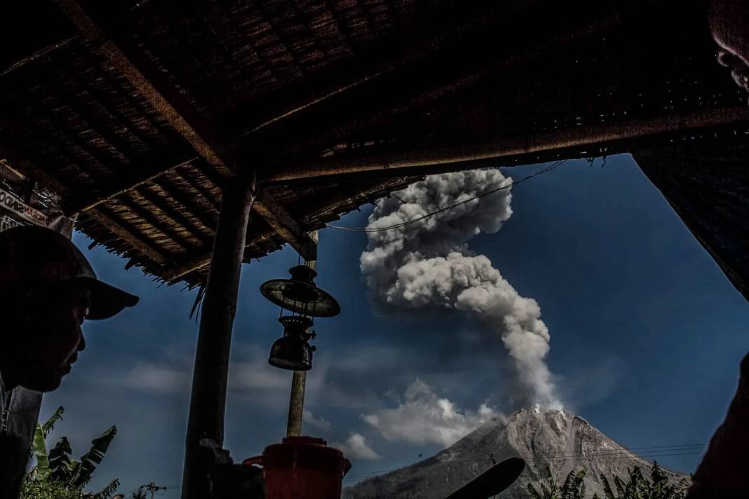 Dünya genelinde volkanik dağlar harekete geçti 14