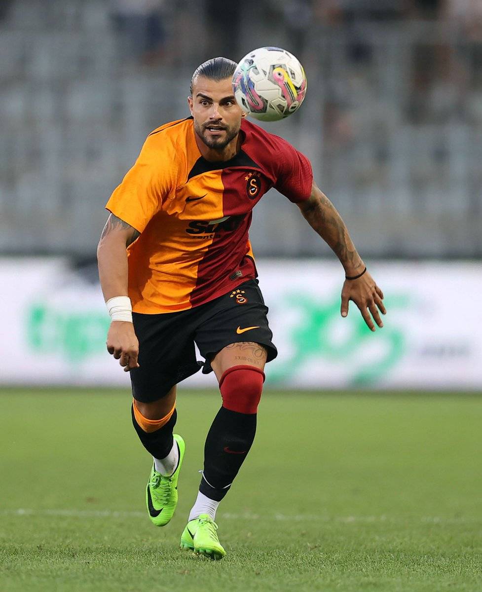 Konyalı futbolcu Avrupa’nın en iyisi seçildi 9