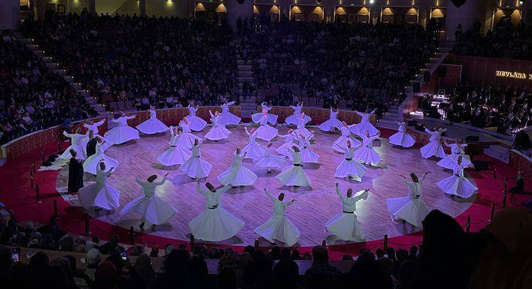Mevlana Kültür Merkezi hikayesi ile tarihe geçti 30