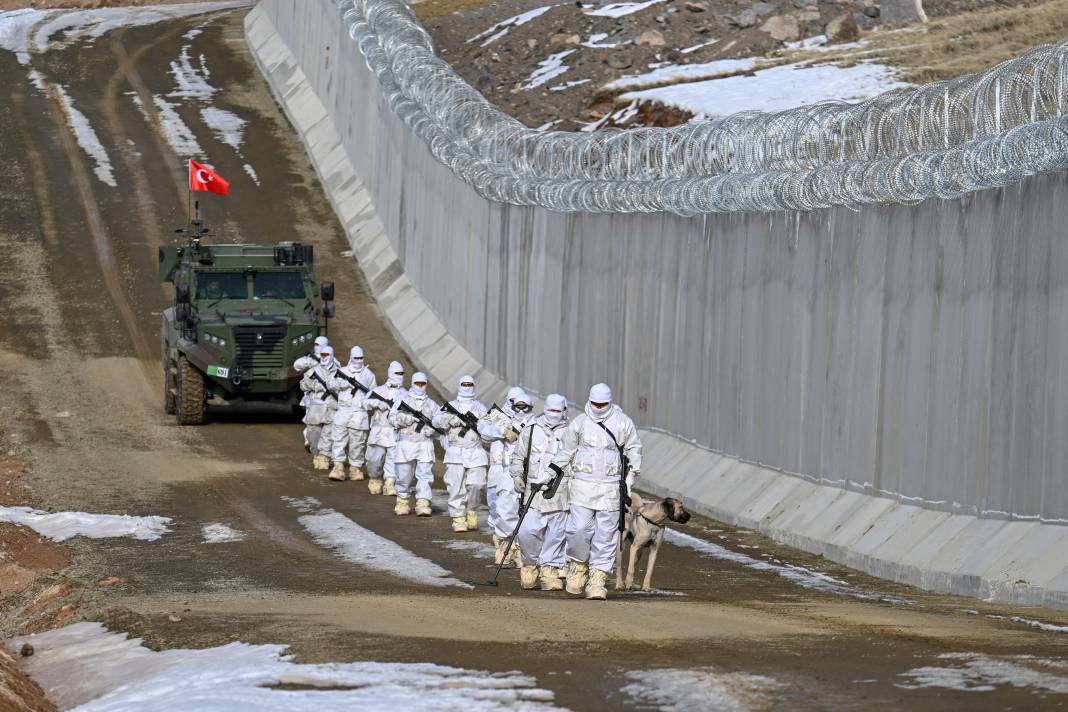 Van-İran sınırındaki güvenlik tedbirleri artıyor 1