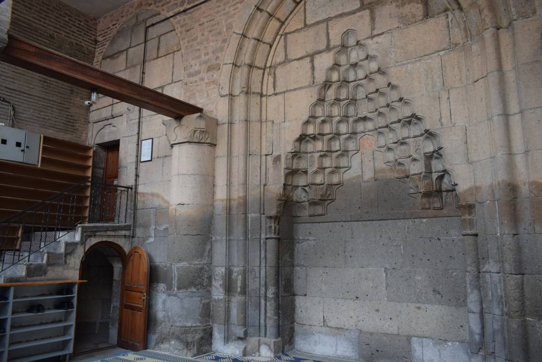 Konya'da yüzyıllar boyu ayakta kalan Bulgur Tekke Cami 10