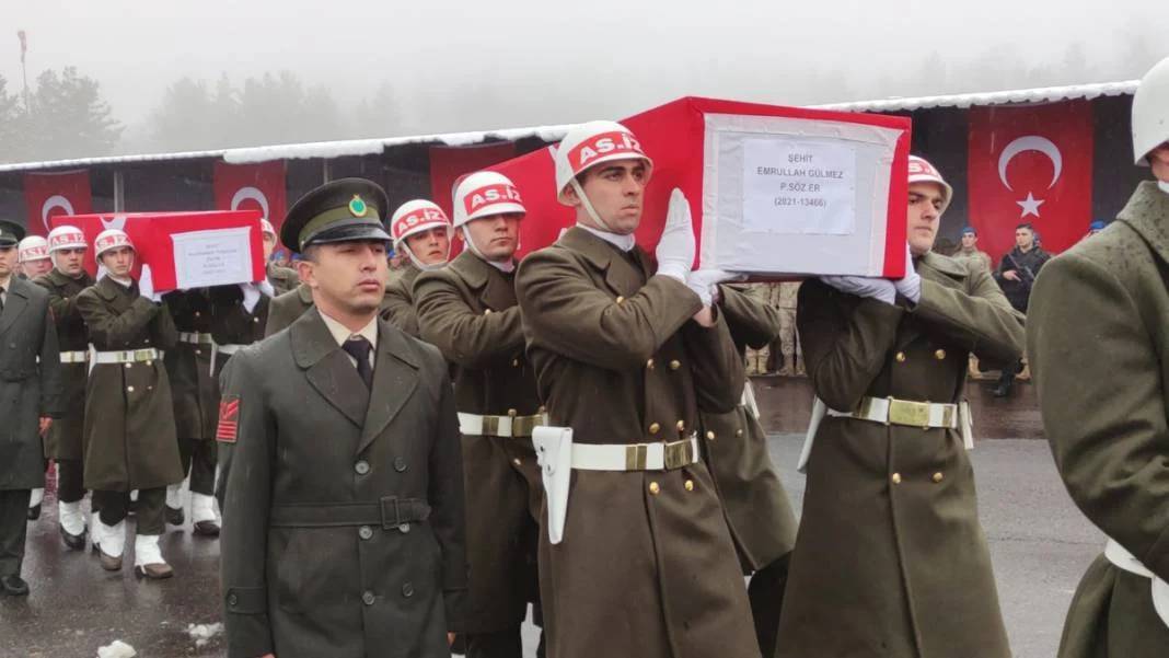 Şehitlerimizi göz yaşları ile uğurladık 3