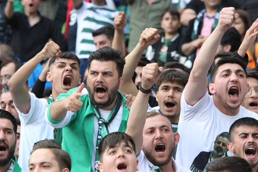 Konyaspor taraftarından muhteşem final 3