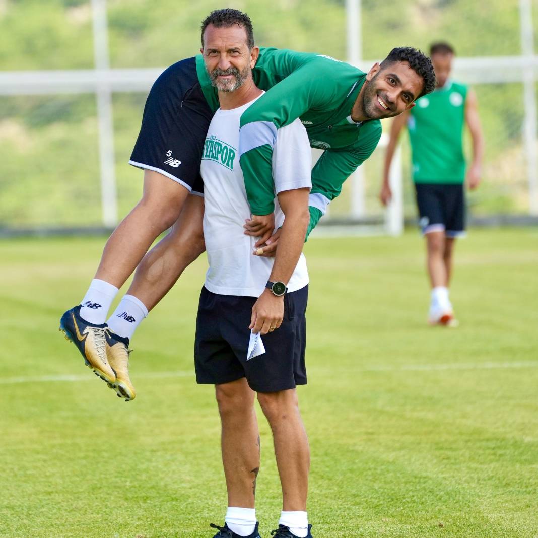 Konyaspor'un Slovenya kampından "gülen" kareler 10