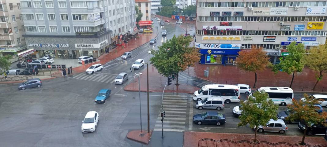 Tahminler tuttu! Konya'da sağanak yağış etkili oldu 4