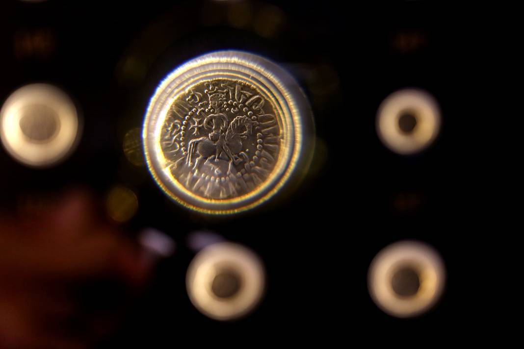 Konya'da sergilenen tarihi sikkeler 9 asır öncesine ışık tutuyor 3