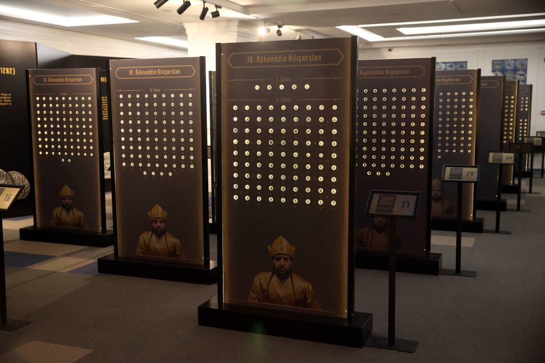 Konya'da sergilenen tarihi sikkeler 9 asır öncesine ışık tutuyor 7