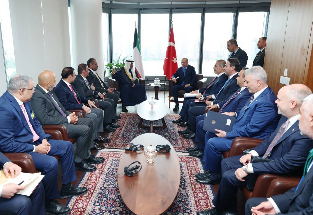 Cumhurbaşkanı Erdoğan'dan New York Türkevi'nde yoğun diplomasi 20