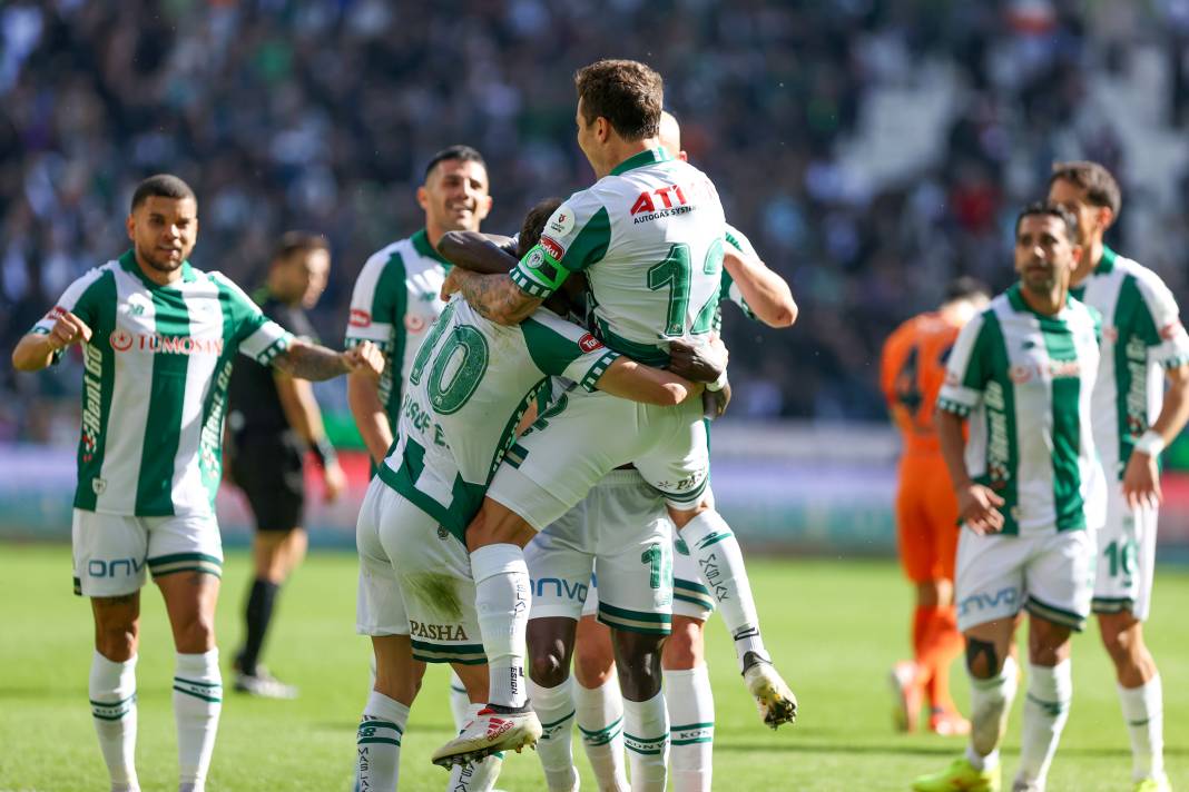 Konyaspor'un Başakşehir galibiyetinden kareler 34