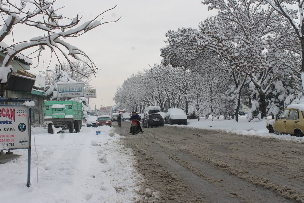 Kar yolda! Saatler sonra Konya bu hale gelecek 5