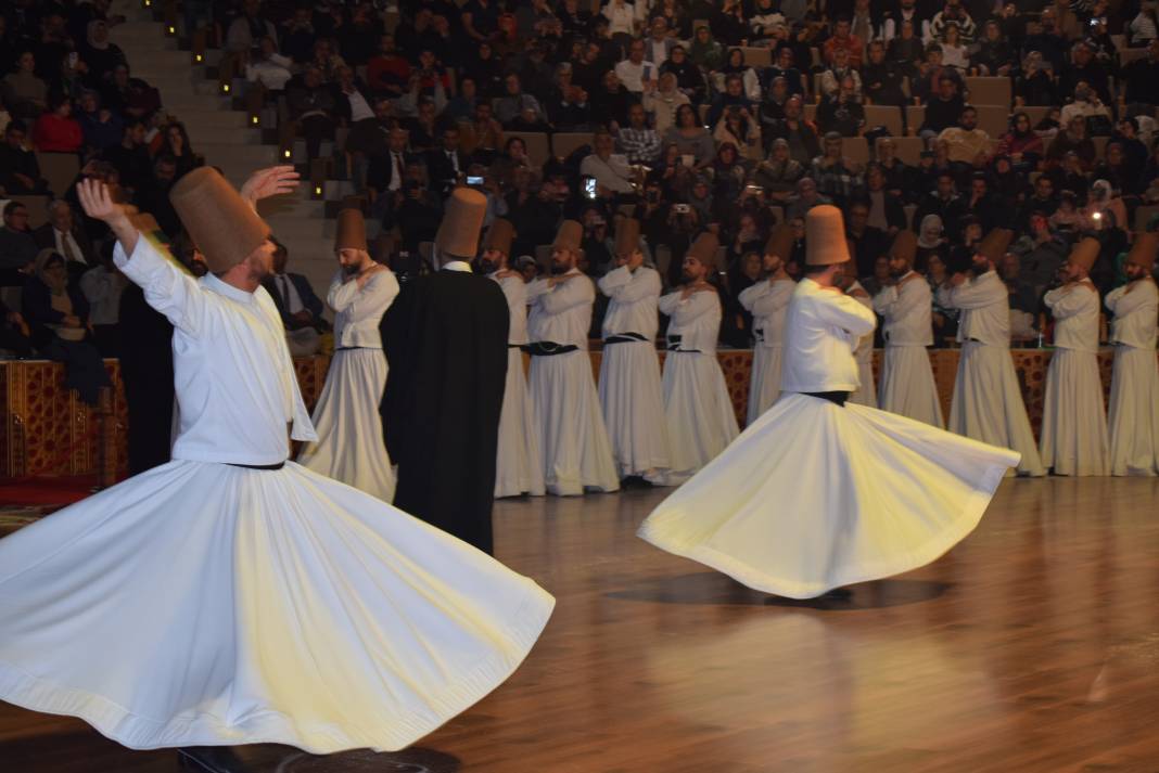 Muhabbet kokan Konya'da Mevlana anıldı! 33