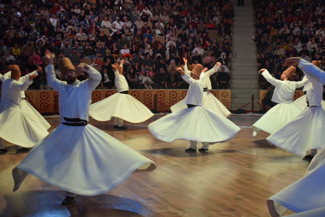 Muhabbet kokan Konya'da Mevlana anıldı! 15