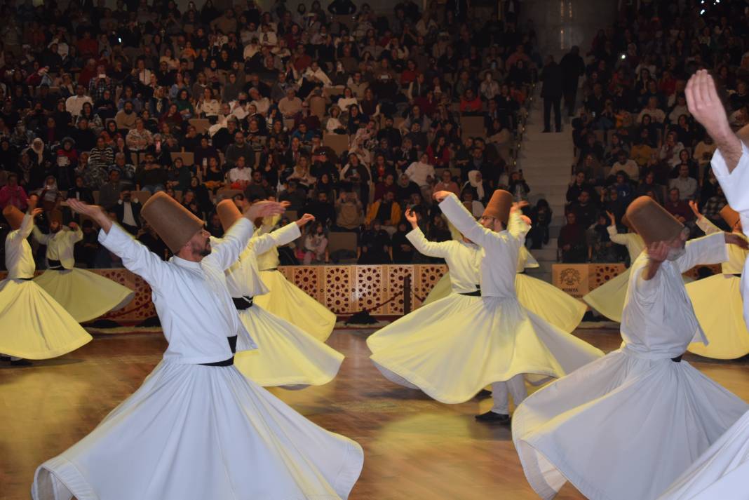 Muhabbet kokan Konya'da Mevlana anıldı! 17