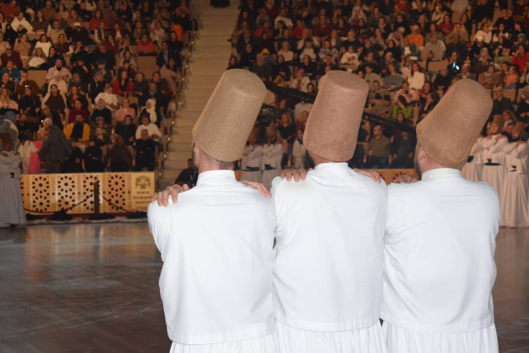 Muhabbet kokan Konya'da Mevlana anıldı! 13