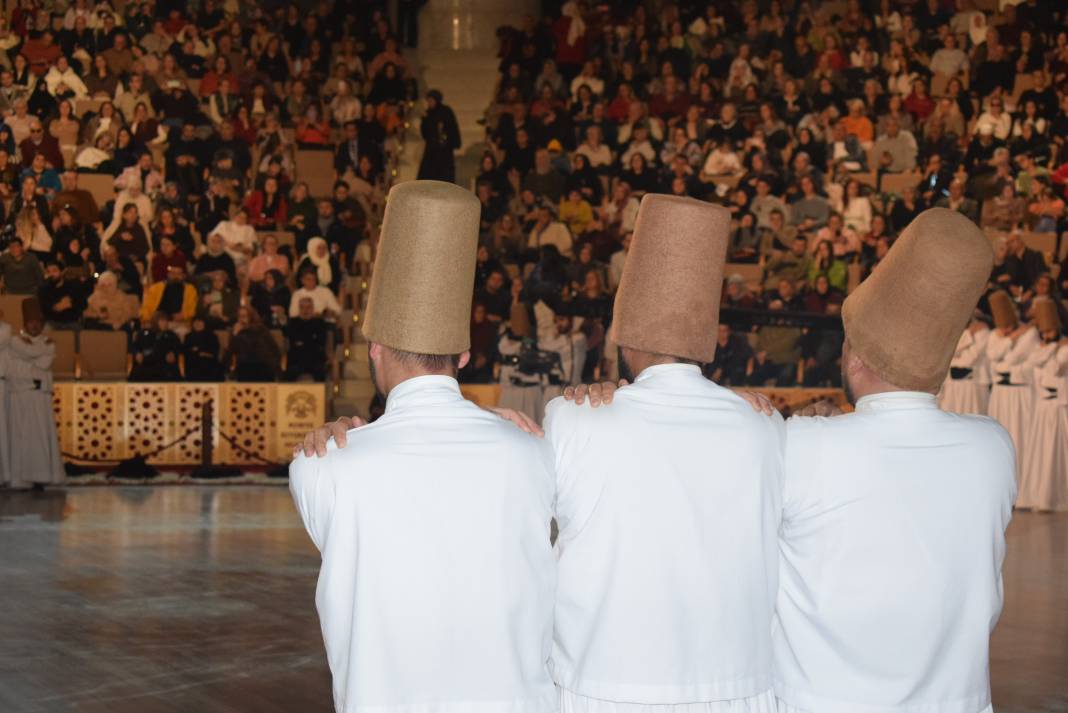 Muhabbet kokan Konya'da Mevlana anıldı! 12