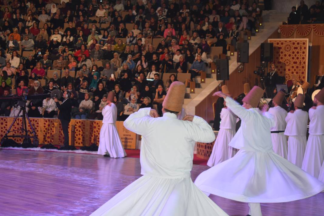 Muhabbet kokan Konya'da Mevlana anıldı! 5