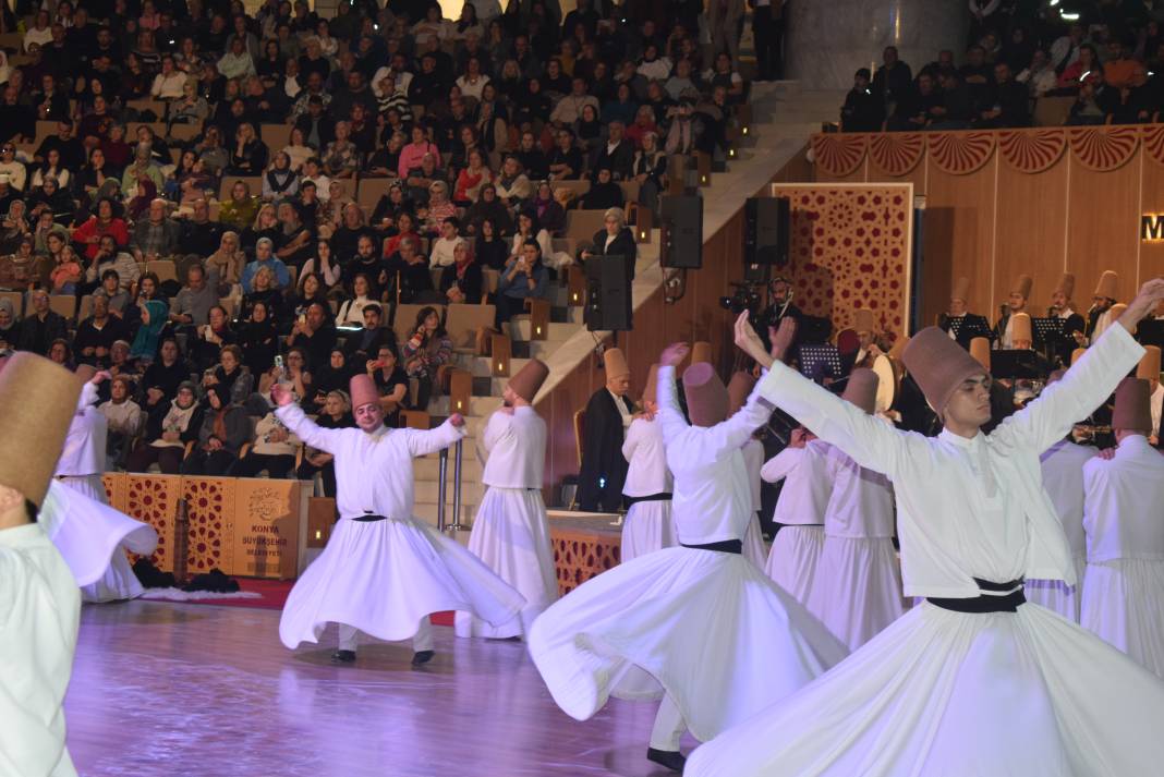 Muhabbet kokan Konya'da Mevlana anıldı! 4