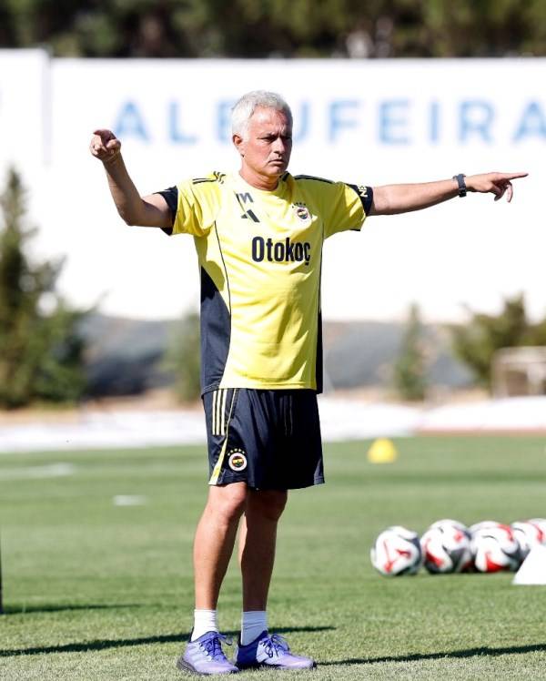 Süper Lig'de 10 Türk'e karşı 8 yabancı! Kimler gülecek, kimler üzülecek, kimler gidecek? 15