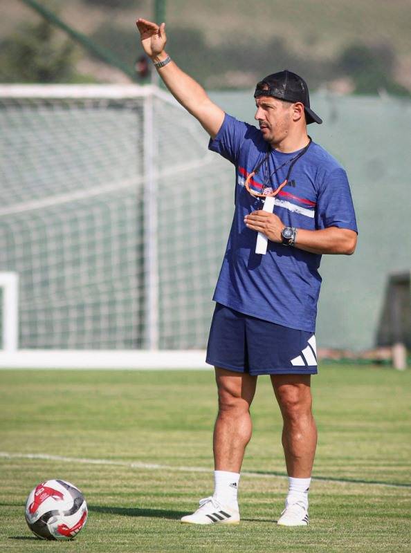 Süper Lig'de 10 Türk'e karşı 8 yabancı! Kimler gülecek, kimler üzülecek, kimler gidecek? 9