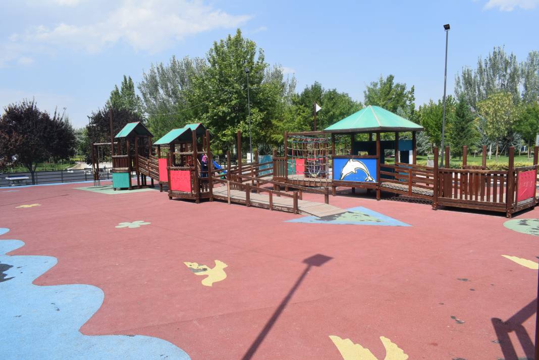 Konya'nın sıradışı parkı yaz akşamlarının gözdesi oldu 13