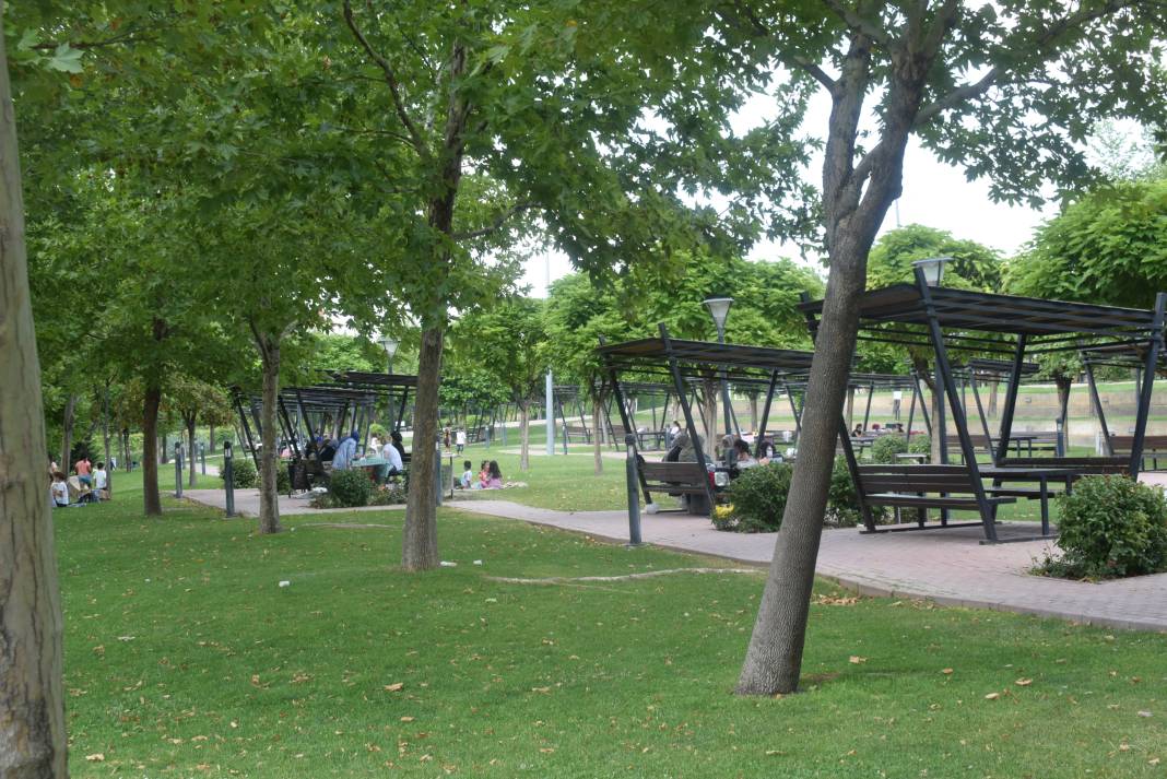 Konya'nın sıradışı parkı yaz akşamlarının gözdesi oldu 6