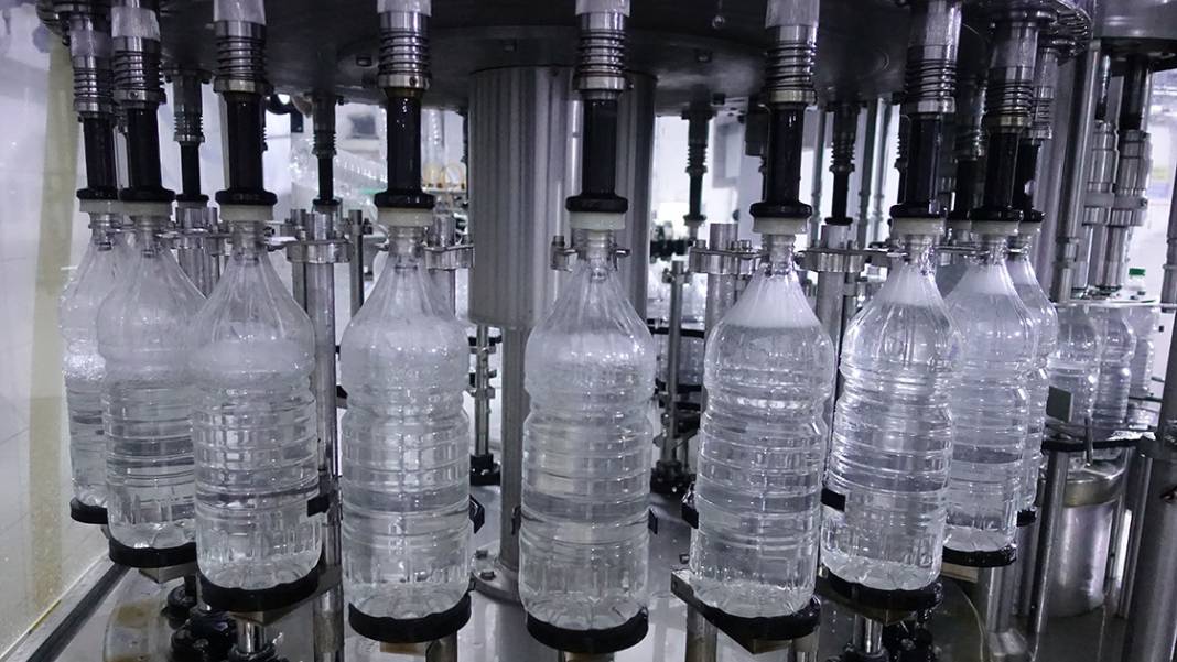 Solmuş camlar için boşuna para vermeyin! Bardaklarınızı bu yöntemlerle ilk günkü gibi parlatın 3