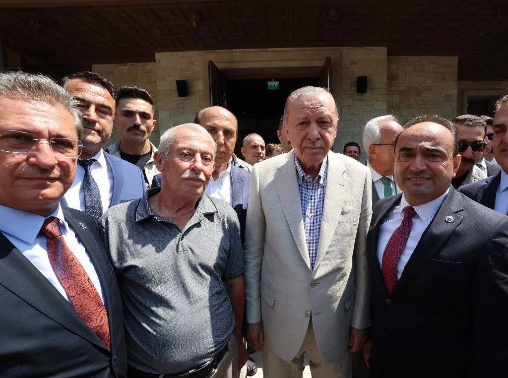 Cumhurbaşkanı Erdoğan'a sürpriz hediye! 3