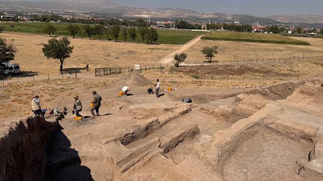 Konya için boşuna Anadolu’nun en zengin mutfaklarından biri denmiyor: Toprağın altından 3 bin 500 yıllık çıktı 9