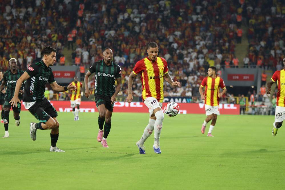 Süper Lig'de ilk 4 haftada neler oldu? 3