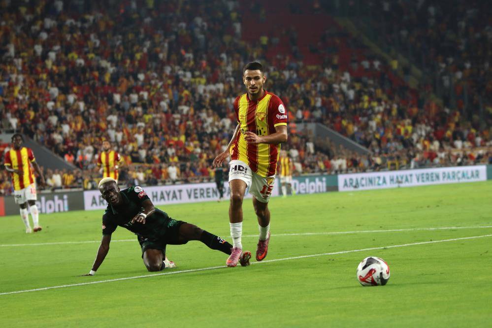 Süper Lig'de ilk 4 haftada neler oldu? 1