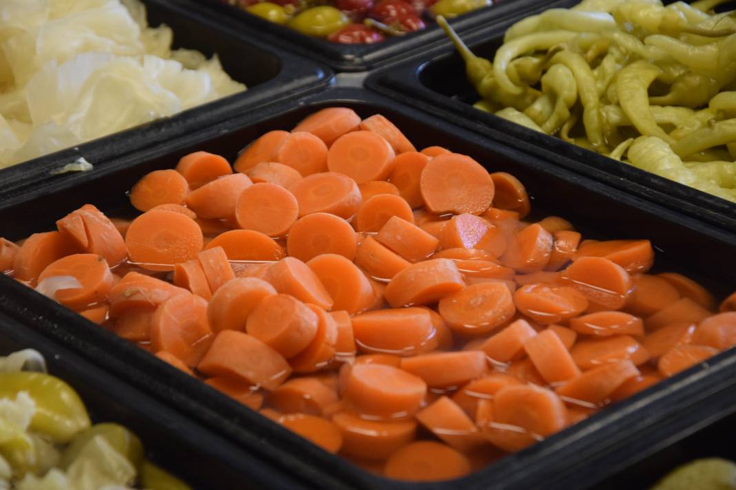 Konya’nın ilk ve tek turşucusundan turşu sırları ve tarifi! 15