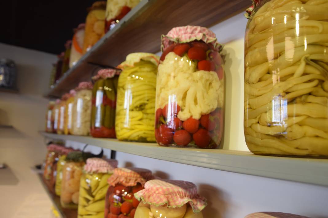 Konya’nın ilk ve tek turşucusundan turşu sırları ve tarifi! 17