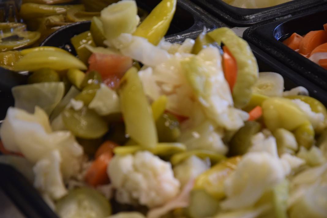 Konya’nın ilk ve tek turşucusundan turşu sırları ve tarifi! 13