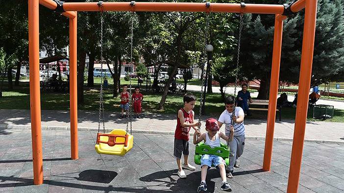 Çocuğunuzla evde kaliteli vakit geçirmek için 10 etkili fikir 3